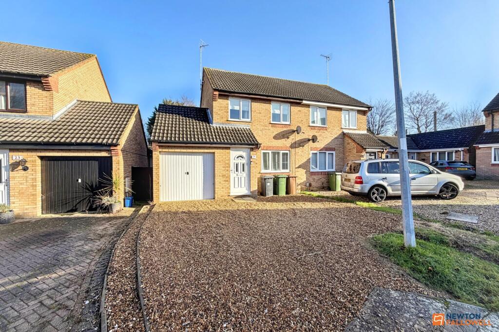 3-bed semi-detached on Fletton Fields, Fletton, Peterborough, PE2, £250,000