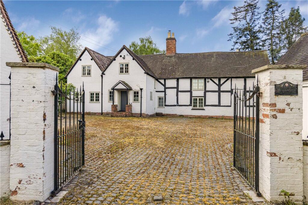 House in North Warwickshire, Hunts Green, Middleton - View 3