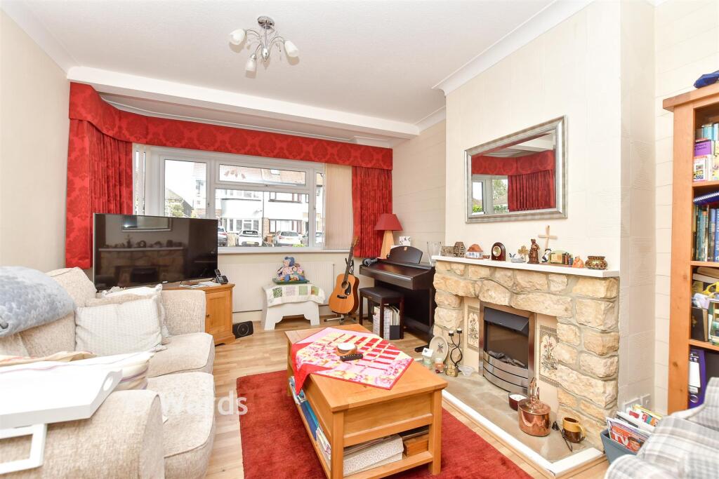 House in Strood, Salters Cross - View 3