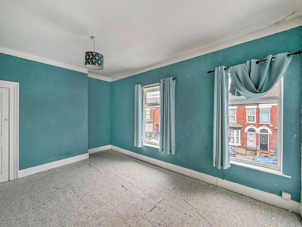 House in Hull, Kingston upon Hull - View 2
