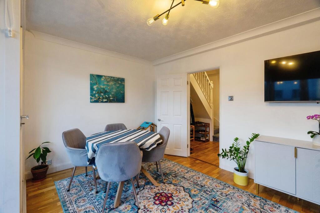 Main image of property: Willis Street, London, E14