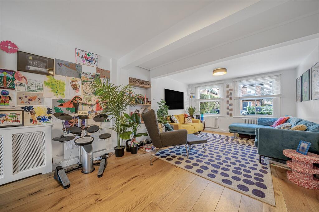 House in Woking, Knaphill - View 4
