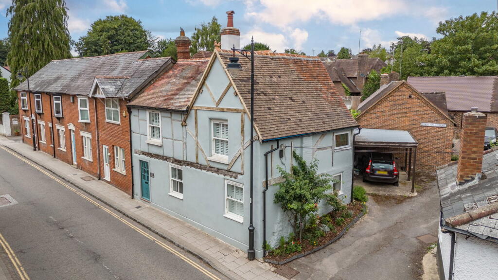 Main image of property: Bell Street, Whitchurch, RG28 7AE