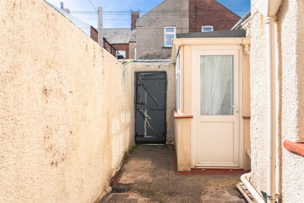 Kendal Street, Barrow-In-Furness - View 4