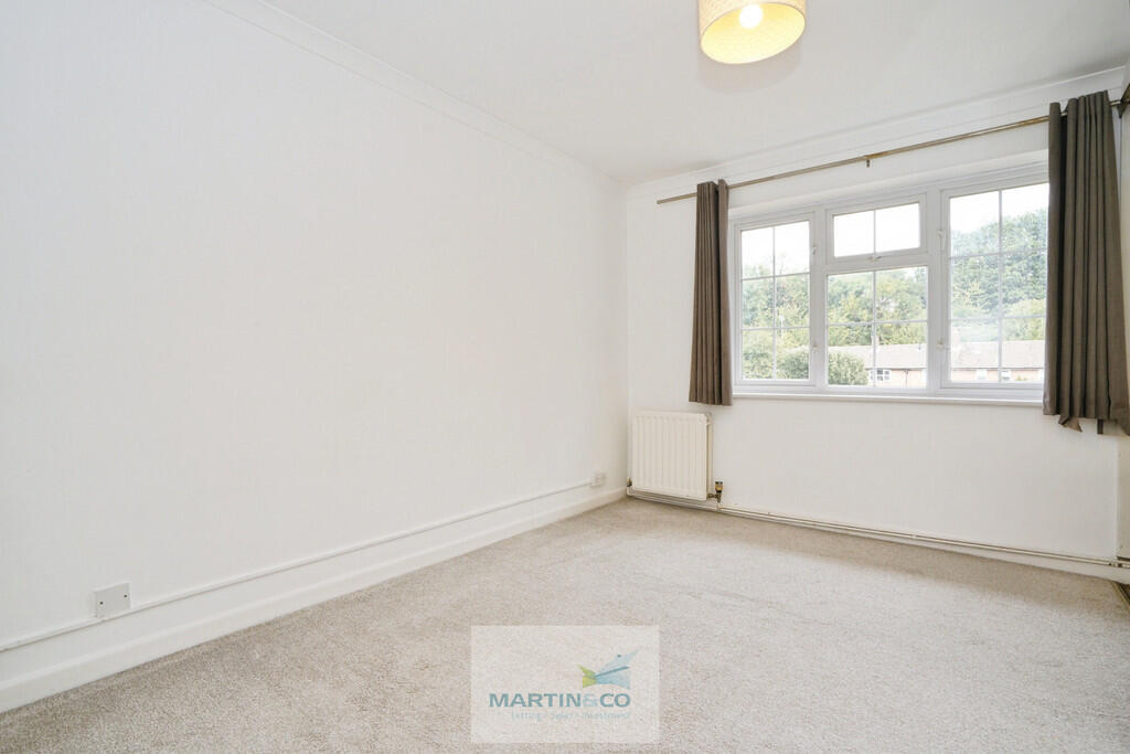 Apartment in St Albans - View 5