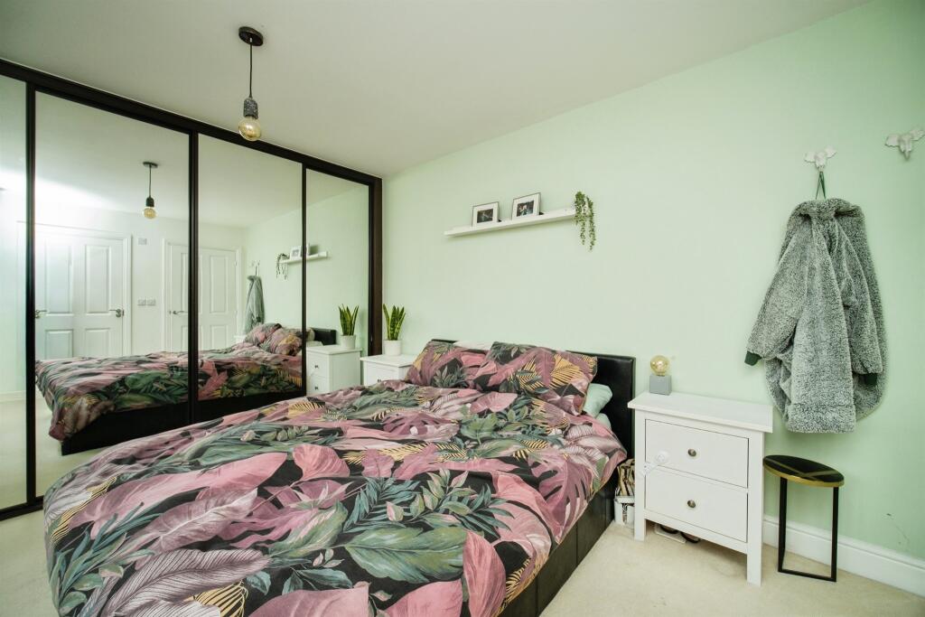 Greenlands Road, Basingstoke - View 3