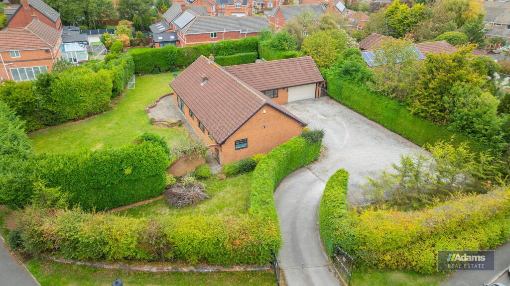 Upton Lane, Widnes, WA8 9BH photo 2