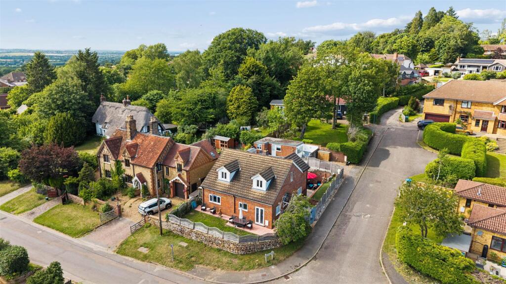 Main image of property: Knights Close, Great Brickhill, Buckinghamshire