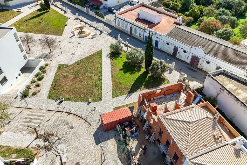 Main image of property: Algarve, Moncarapacho