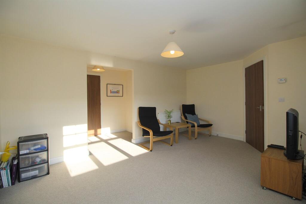 Apartment in Leicester - View 4