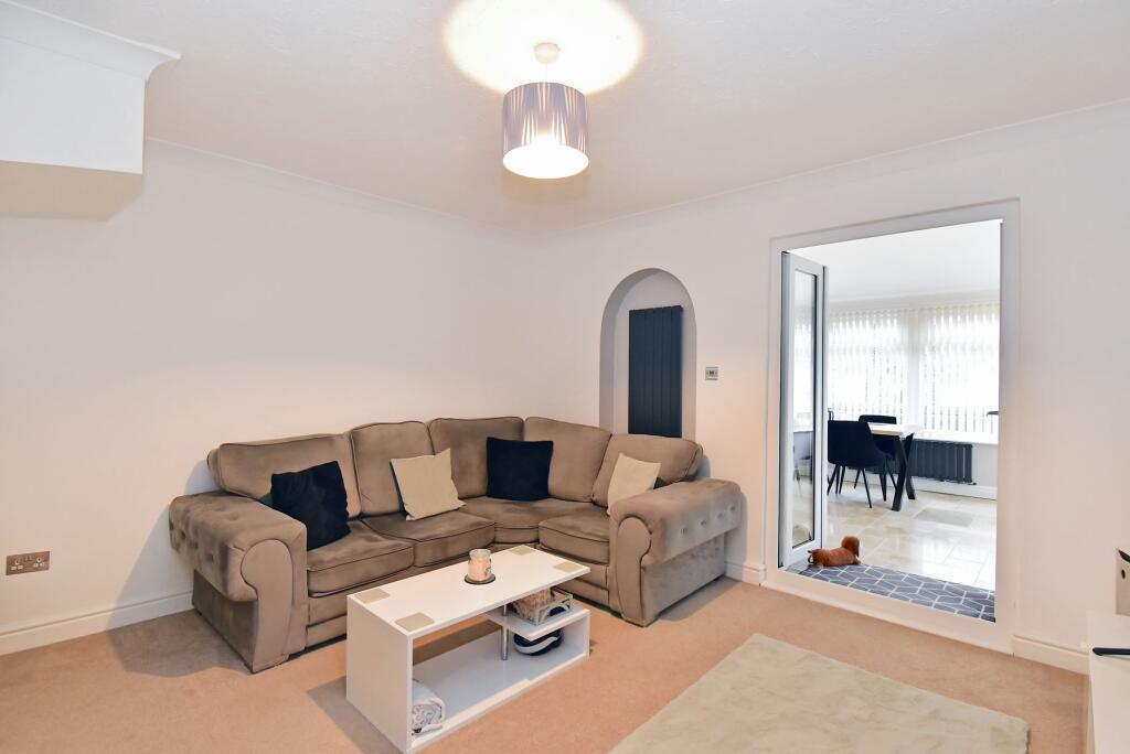 Pant Gwyn Close, Henllys, NP44 photo 2