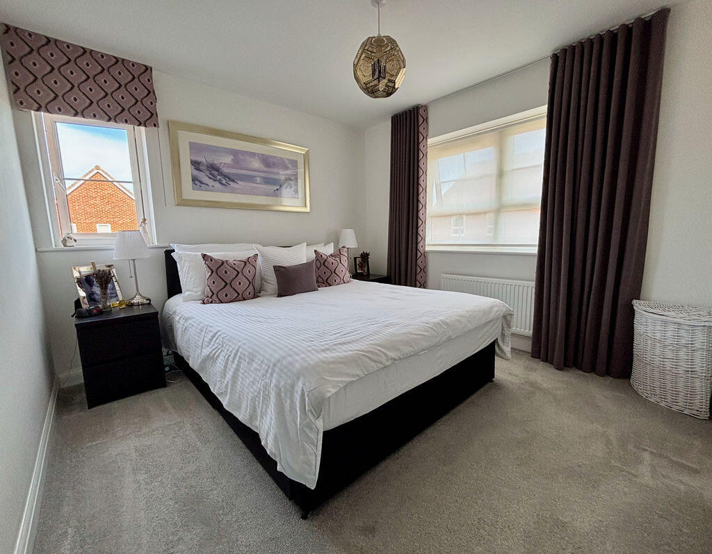 House in Havant, Saxon Corner, Warblington - More