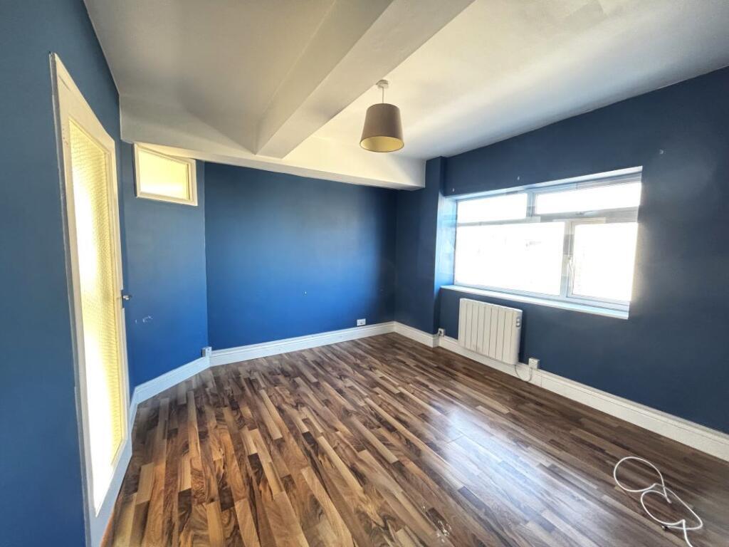 Main image of property: Flat 27 Northumberland Court
2 Northumberland Avenue, Margate, CT9 3BS