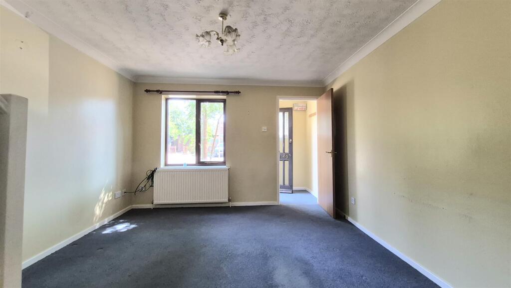 House in Milton Keynes - View 4