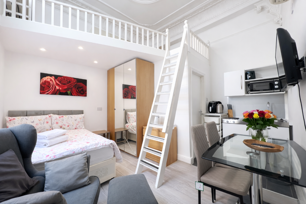 Studio flat for rent