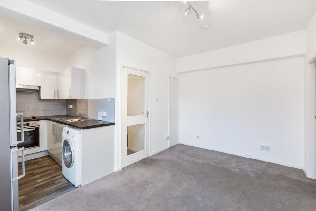 Apartment in London - View 2