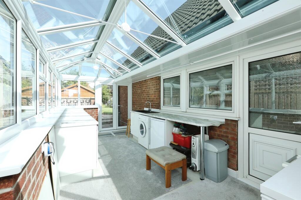 Darfield Close, Rossington, DONCASTER - View 6