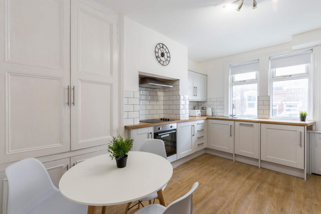 House in Leeds - View 3