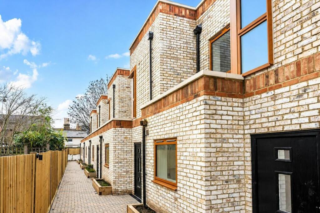 Main image of property: Fenham Road, Peckham, SE15
