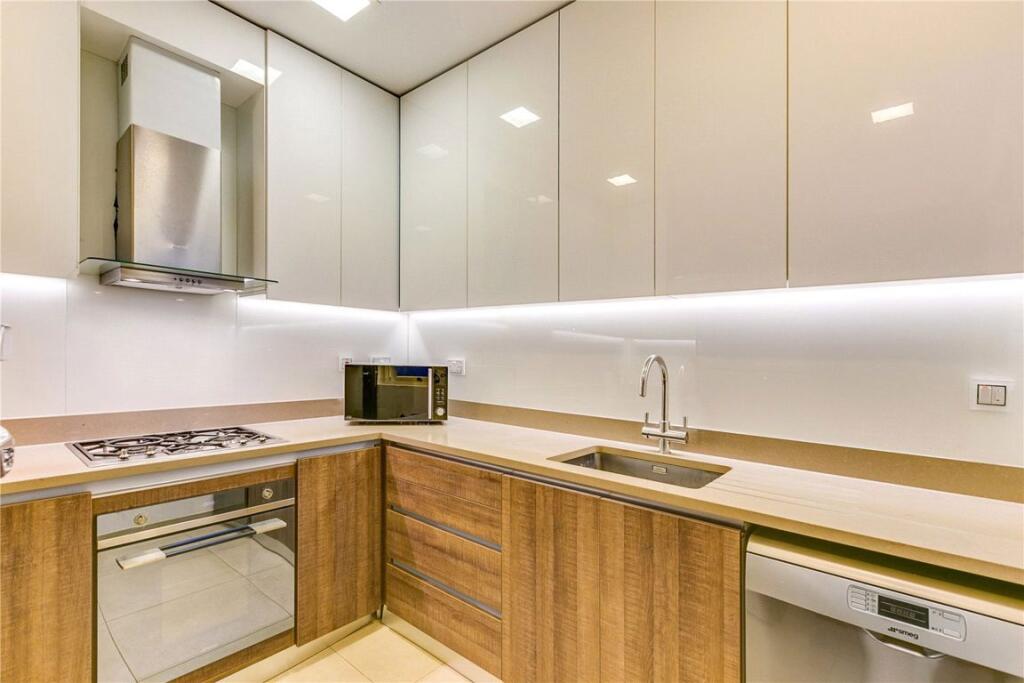 4 bedroom flat for rent