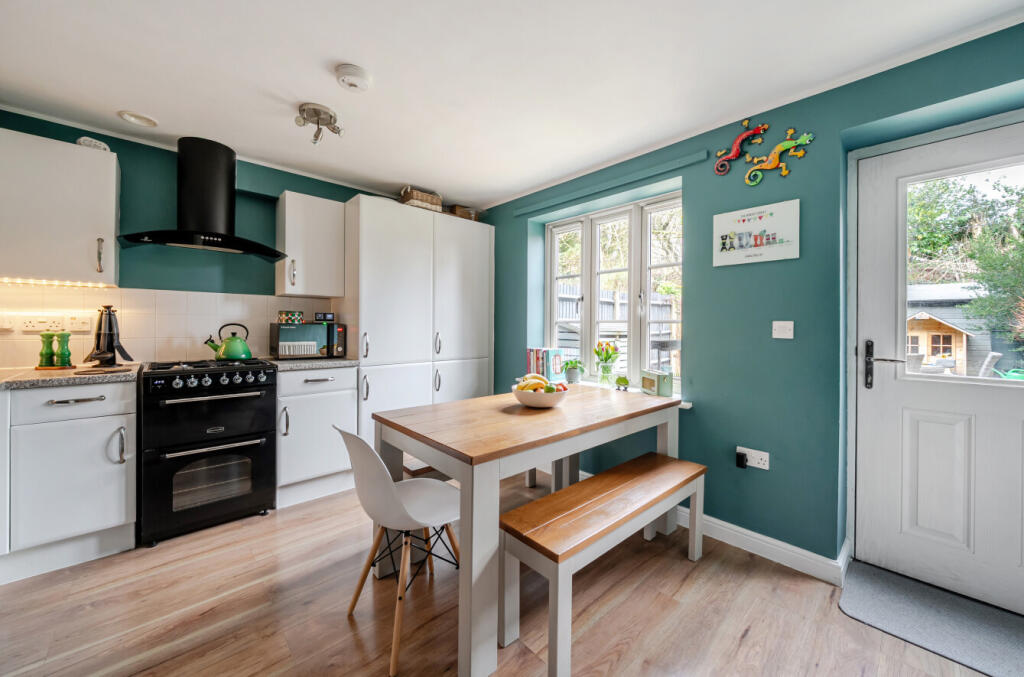 Baxter Cottages, Station Close, Itchen Abbas, Hampshire, SO21 photo 4