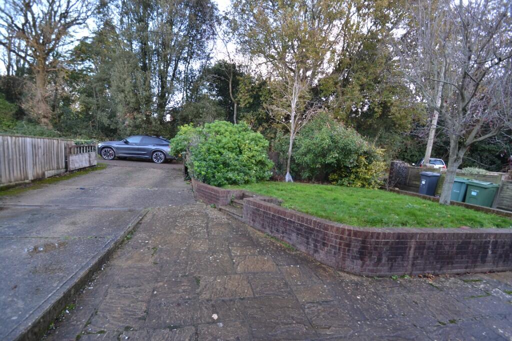 Corbett Road, Ryde, Isle Of Wight, PO33 photo 3