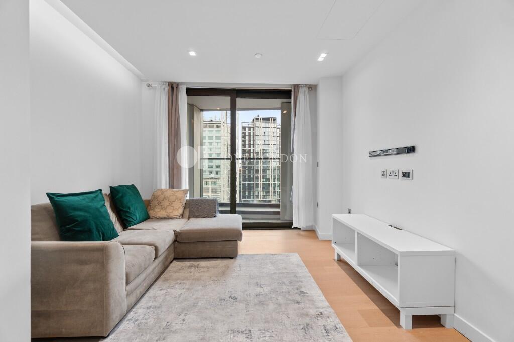 1-bed flat on Westmark Tower, London, W2, £695,000