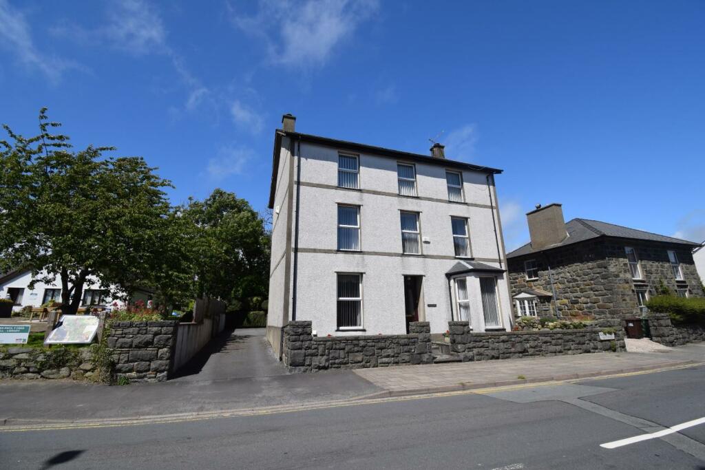 Main image of property: High Street, Criccieth