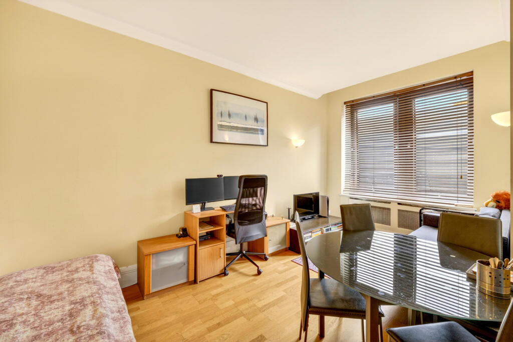 9 Belvedere Road, London, London, SE1 - View 5