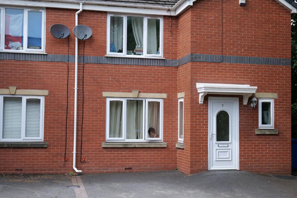 House in Manchester - More