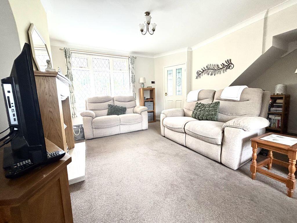 House in Birmingham, West Midlands - More