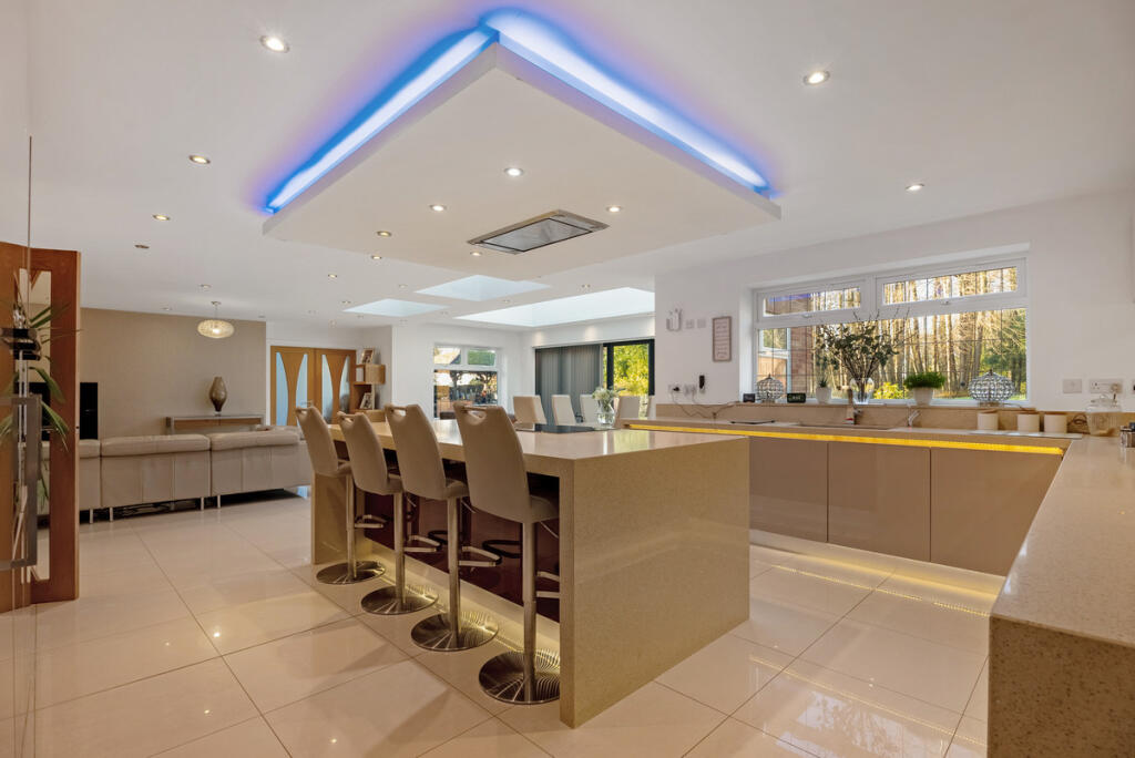 Additional image 5 of Pine Grove, Brookmans Park, AL9