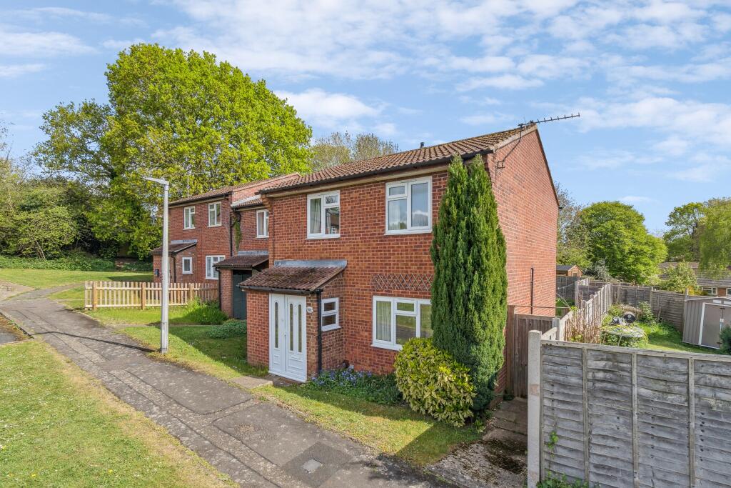 Main image of property: Quarrendon Road, Amersham