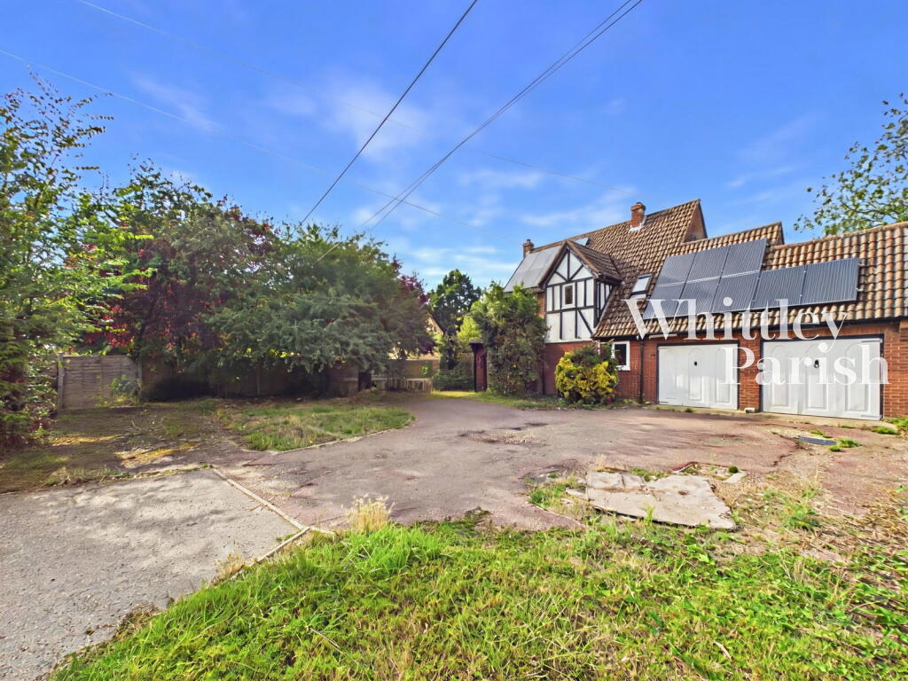 Main image of property: Diss Road, Burston, IP22 TP