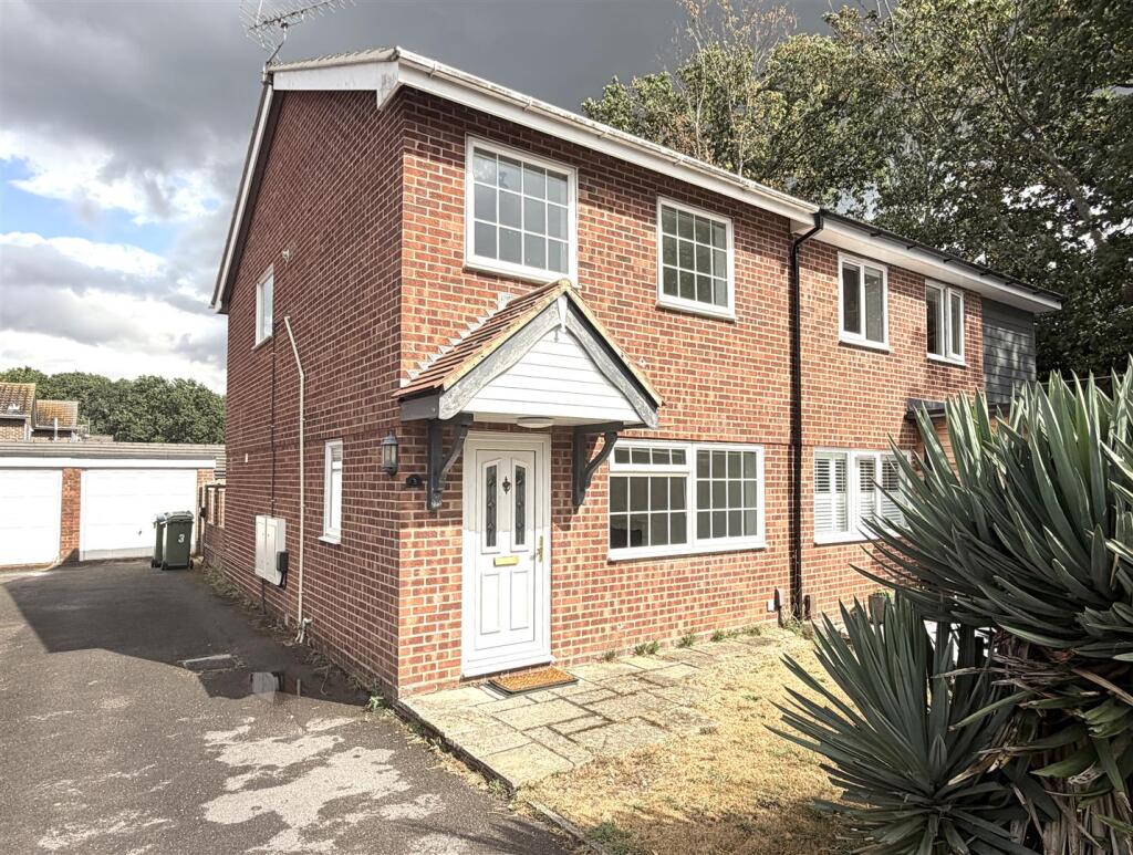 Main image of property: Larchdale Close, Warsash, Southampton