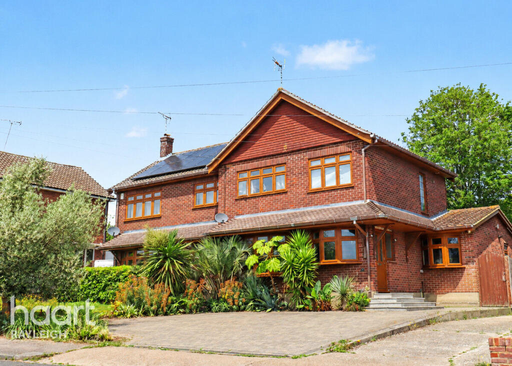 Main image of property: Glasseys Lane, Rayleigh