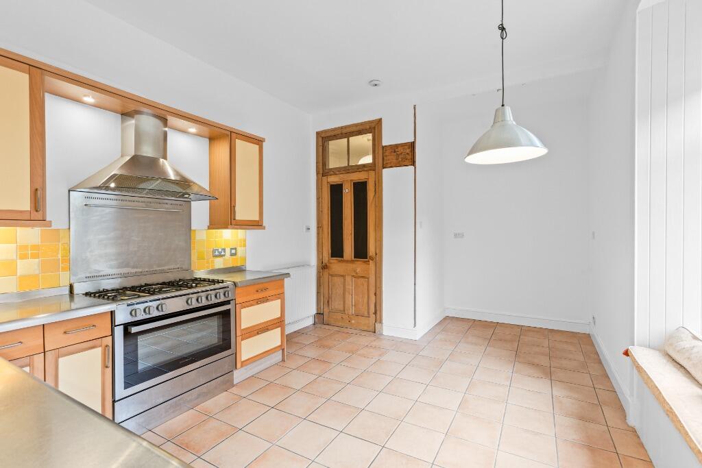 Apartment in Glasgow - View 2