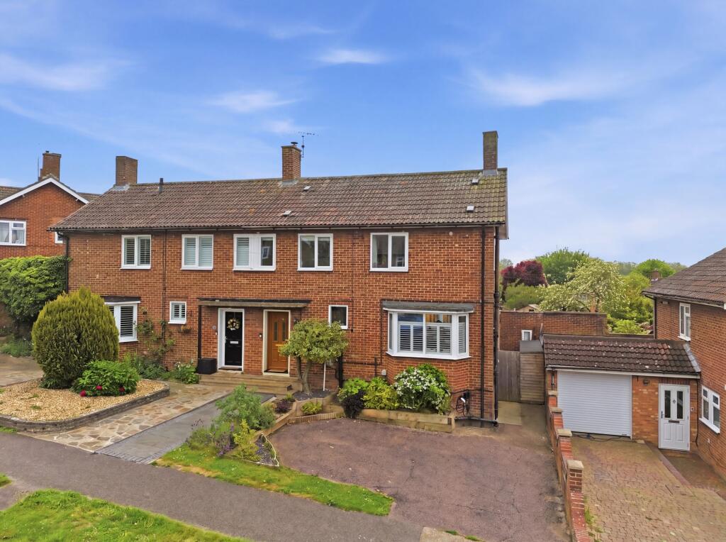 Main image of property: Benchley Hill, Hitchin, SG4