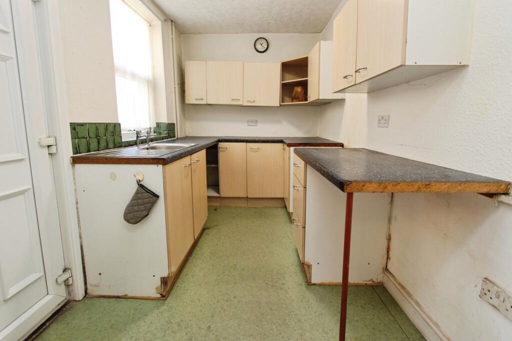 Oakland Terrace, Long Eaton, NG10 - View 3
