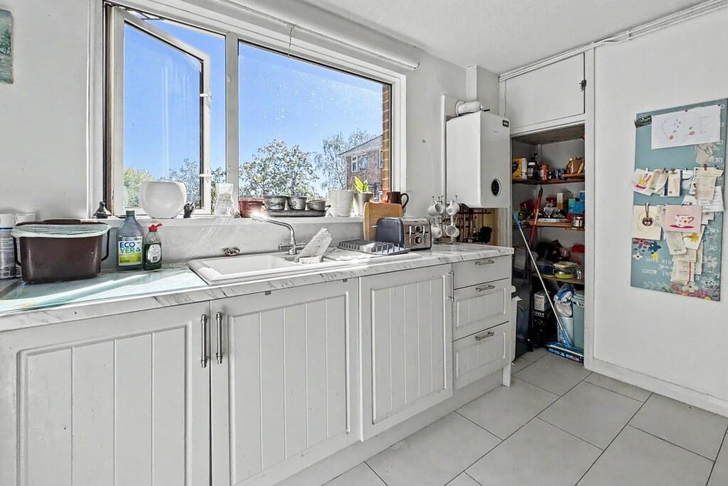 Apartment in Southampton - More