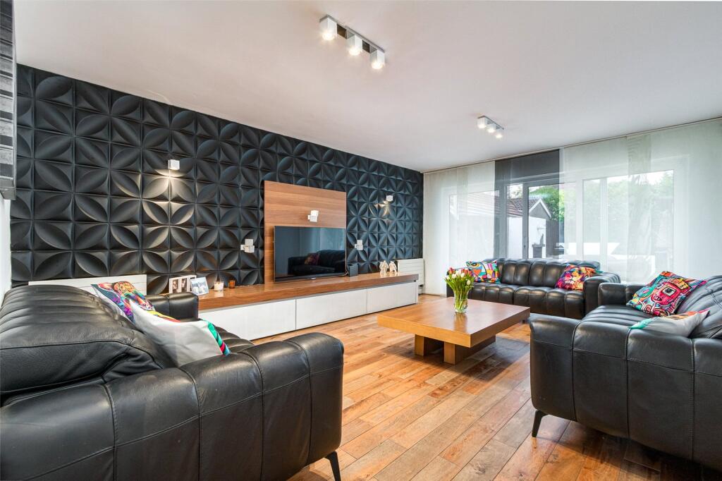 House in Cardiff, Rhydypenau, Cyncoed - View 4