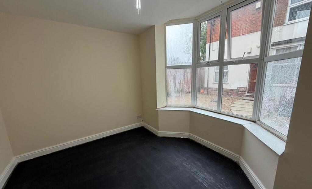 Apartment in Leicester - View 5