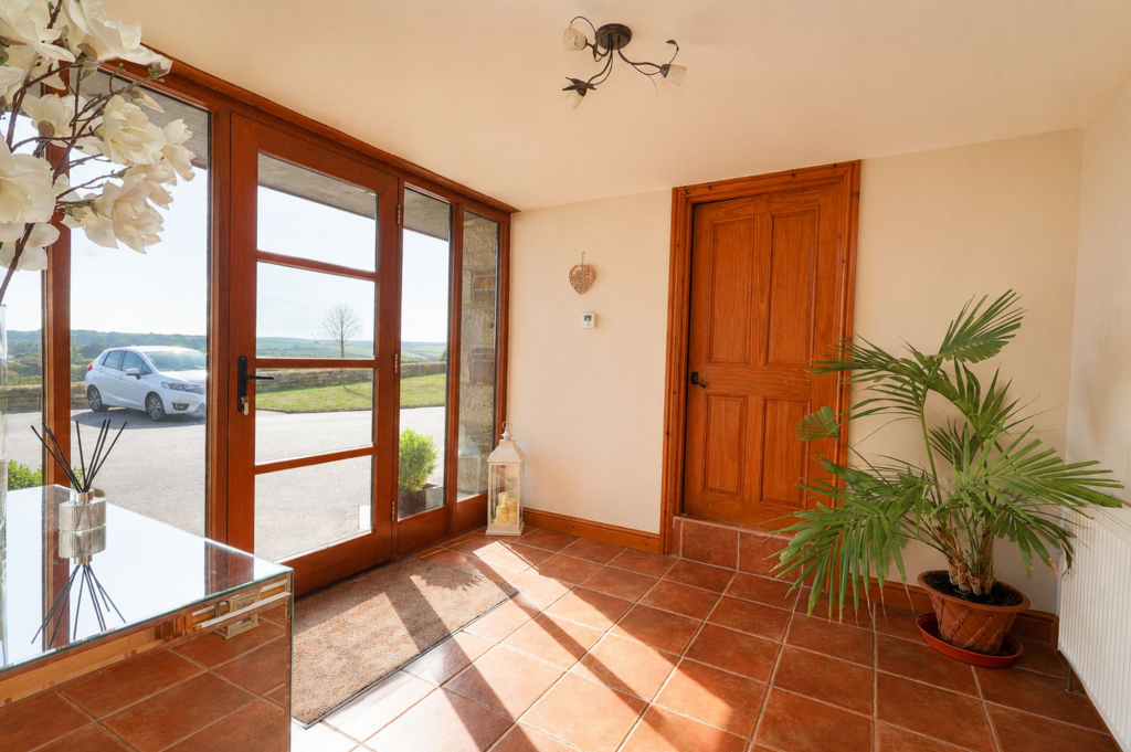 House in St Columb Major, Tregamere - View 4