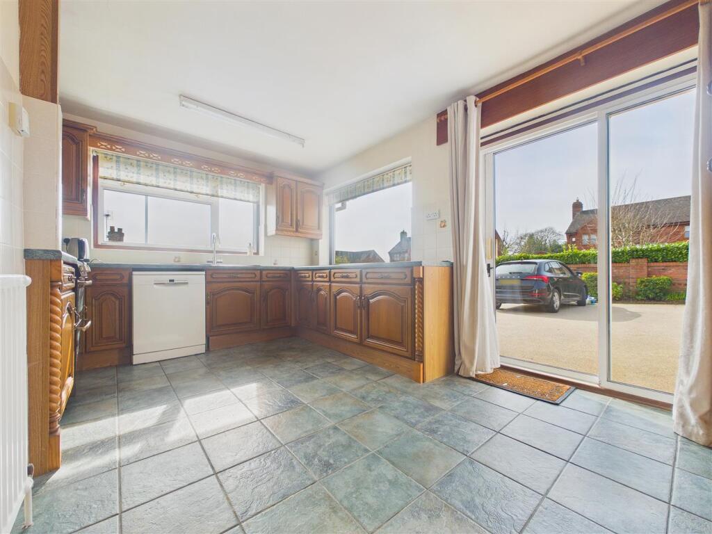 Mavesyn Close, Hill Ridware, Rugeley photo 4