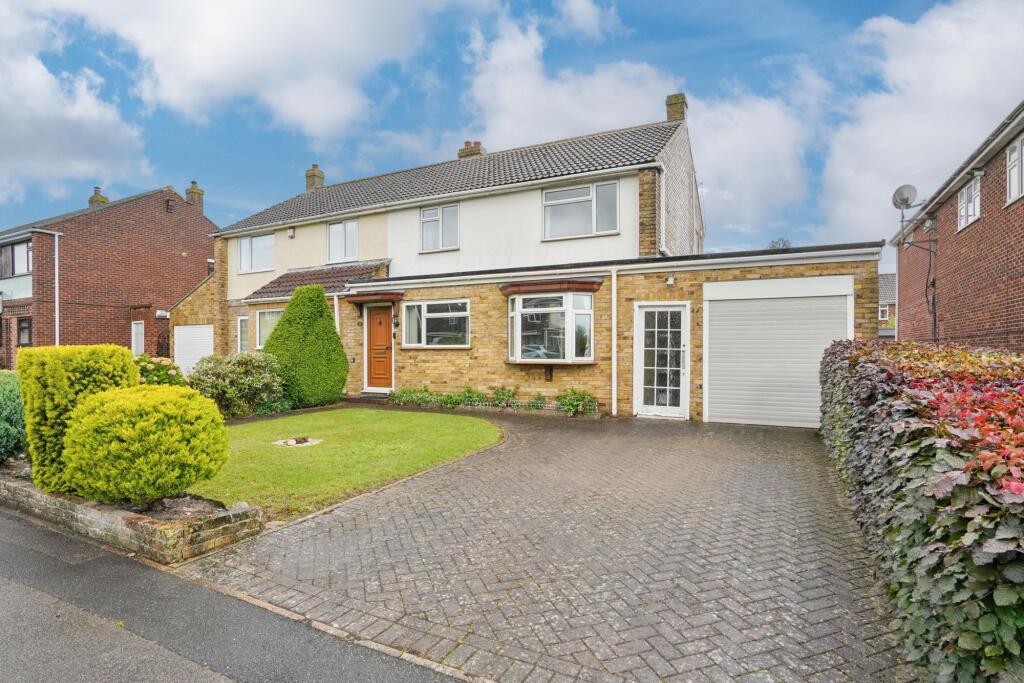 Main image of property: Barnards Way, Wantage, OX12