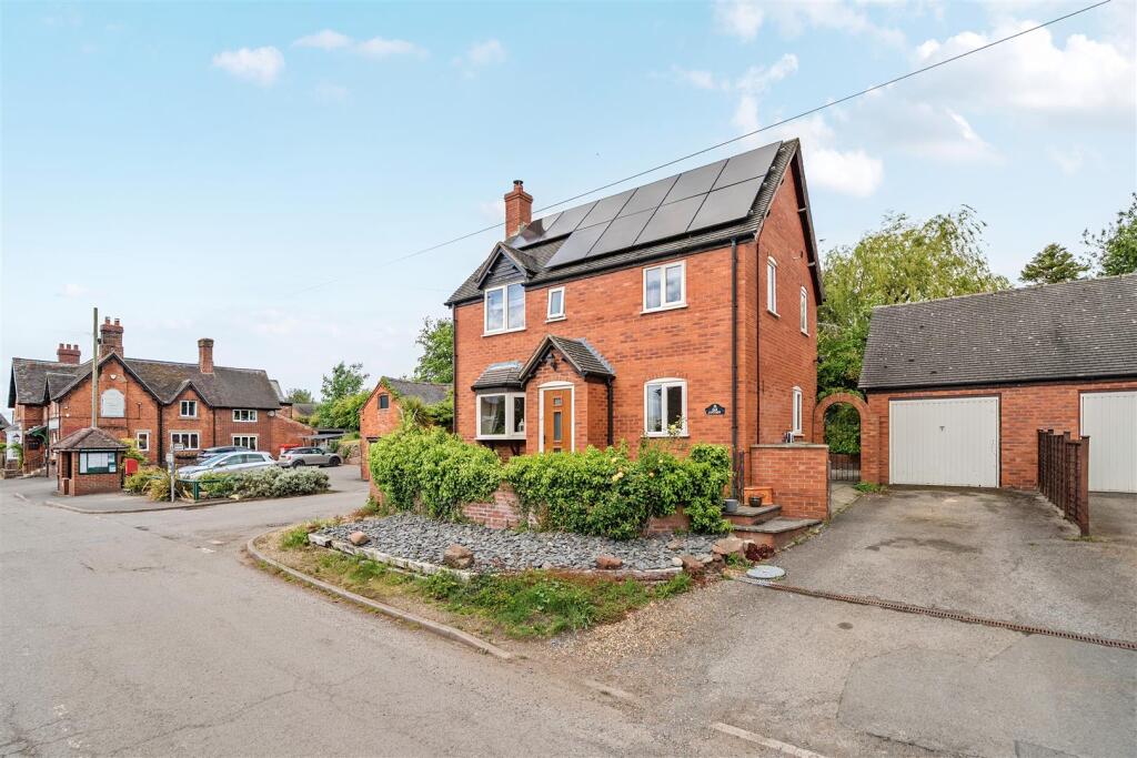 Main image of property: Oak Cottage, Stanton Upon Hine Heath, Shrewsbury, SY4 4LR