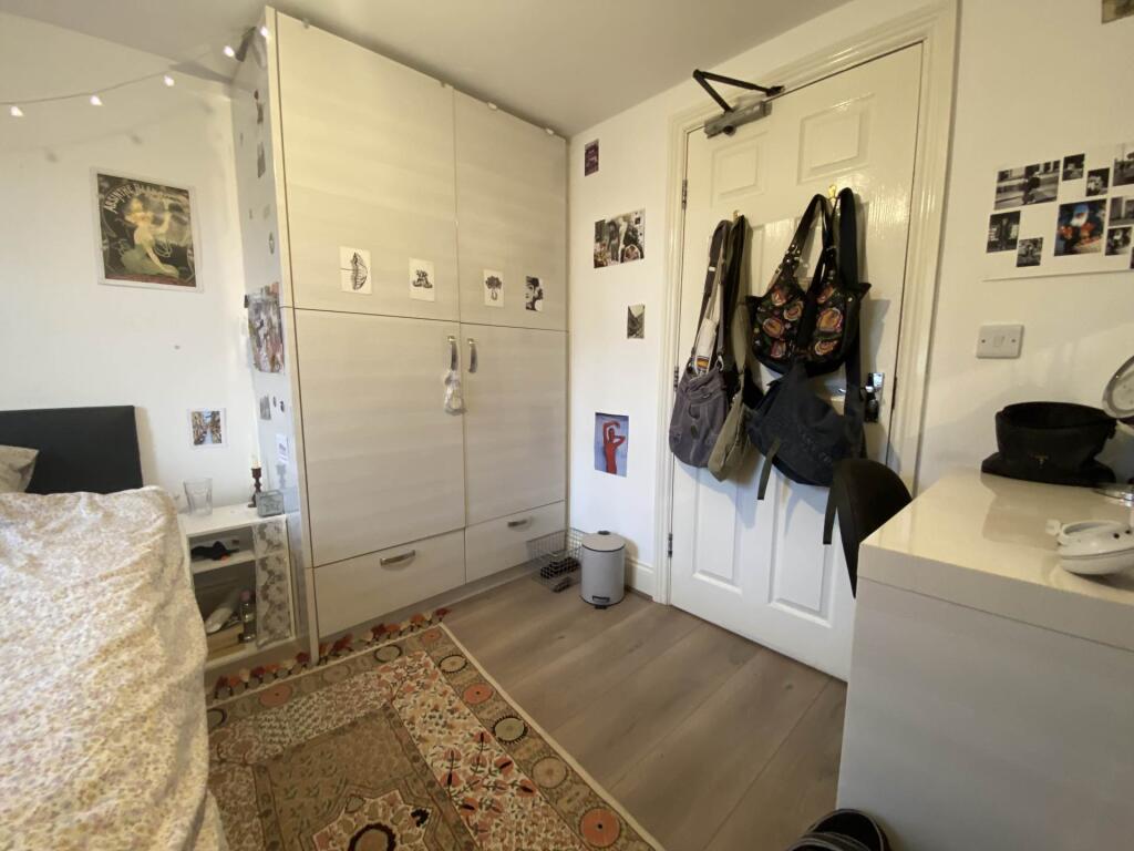 Apartment in Manchester, Ladybarn, Fallowfield - More