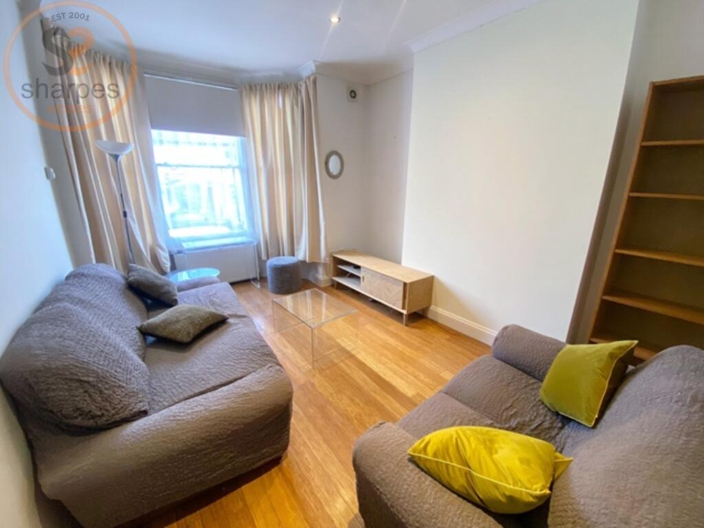 Apartment in London - View 3