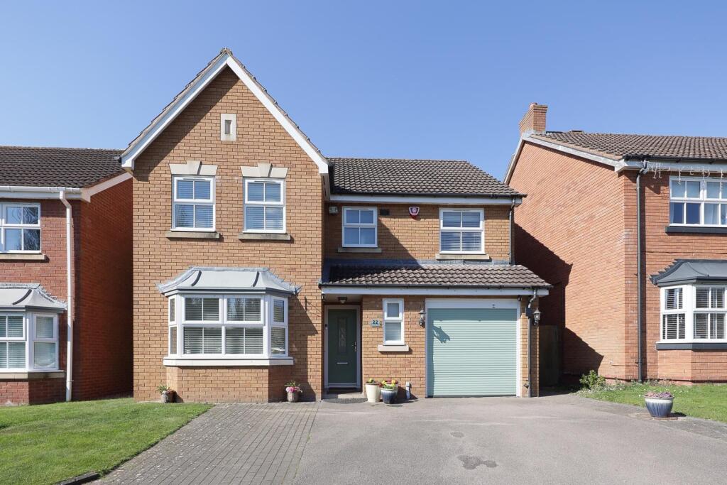 4-bed detached on Brooklands Way, Marston Green, Birmingham, £480,000