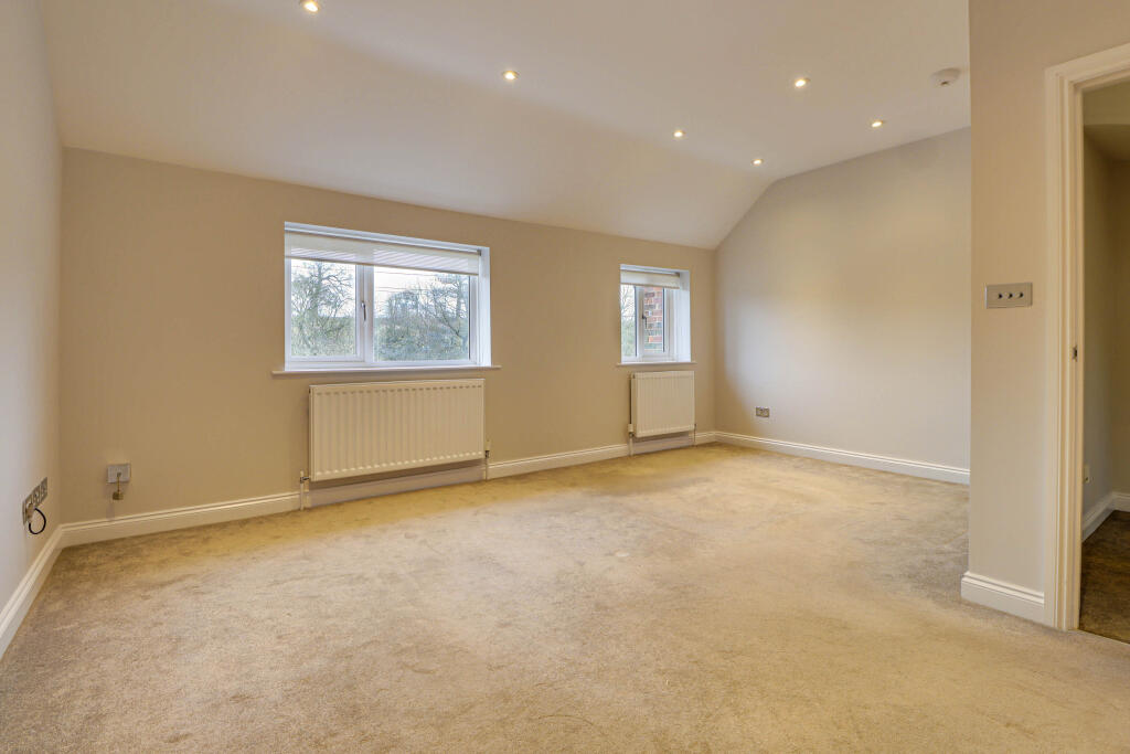 Main image of property: Luton Road, Harpenden, AL5